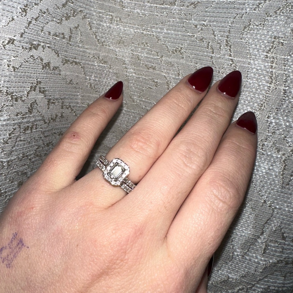 1.5 Carat Engagment Ring- Emerald Cut